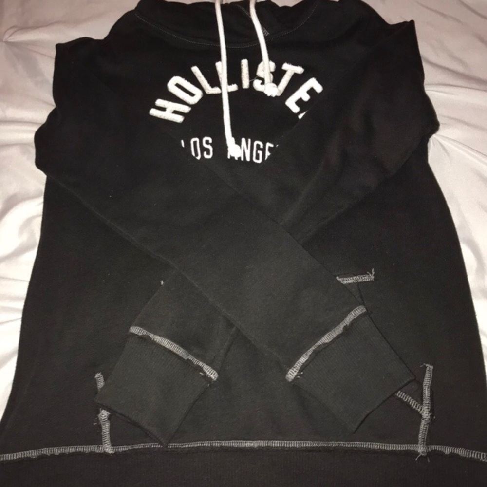black hollister hoodie